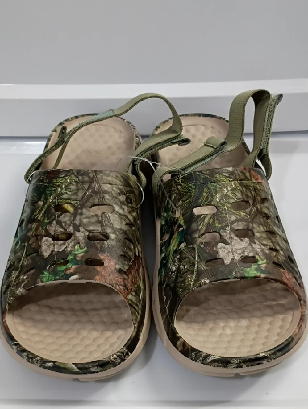 Mossy Oak Men's Camouflage Slip-On Sandals in Green and Tan Size 11 NWT